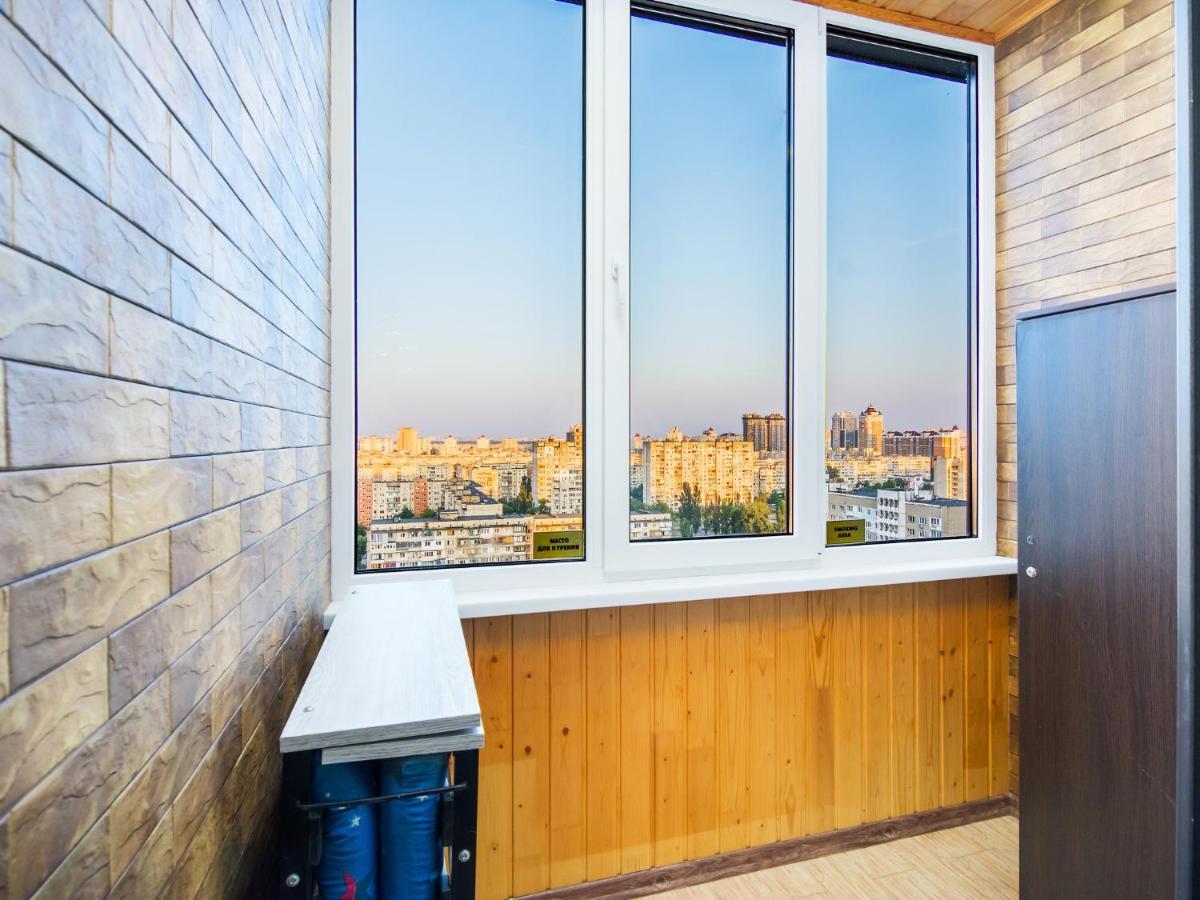 Kvartirkoff Na Bogatirskaya 6A, 17 Floor Kyiv Exterior photo